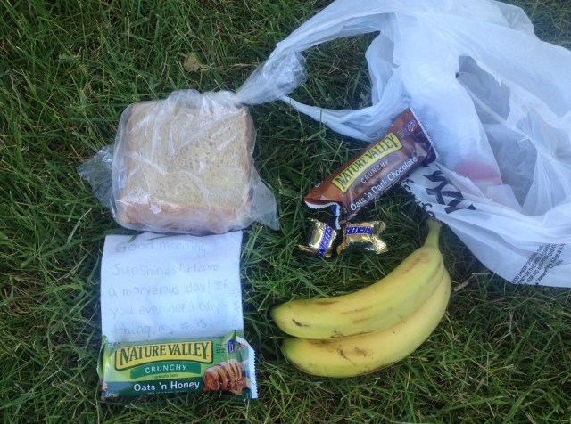 Her note reads, "Good morning, sunshines! Have a marvelous day!"